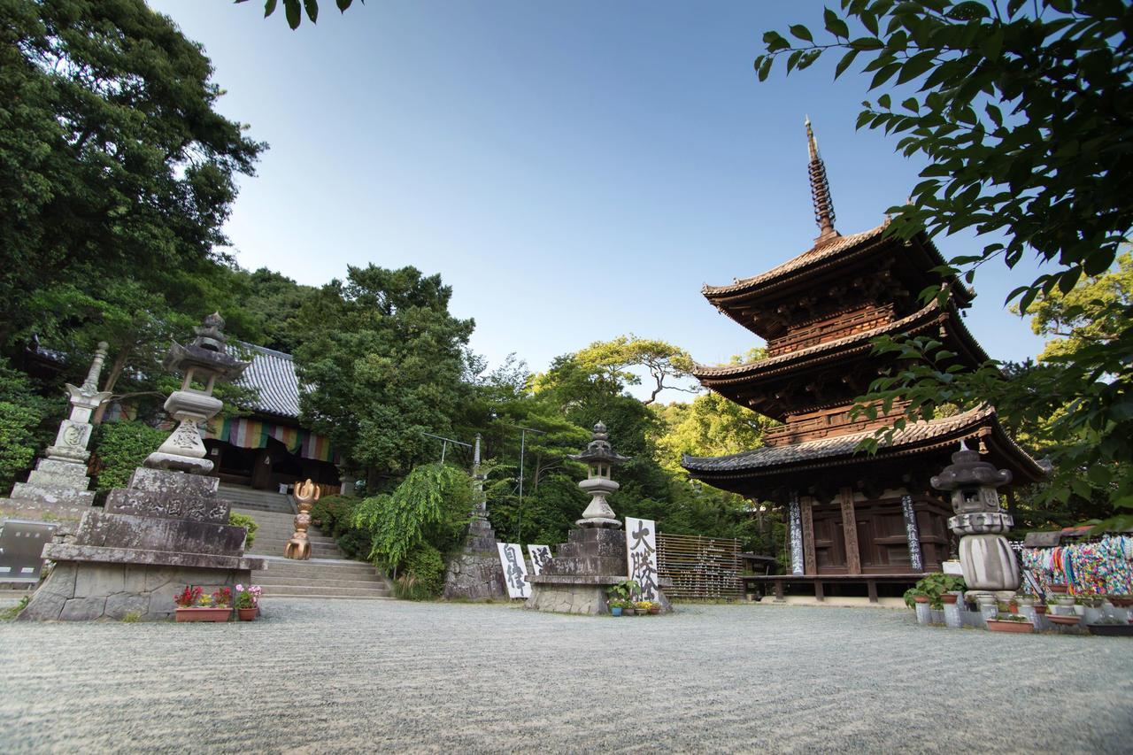 Guest House Dougo-Yado มัตสึยามะ ภายนอก รูปภาพ